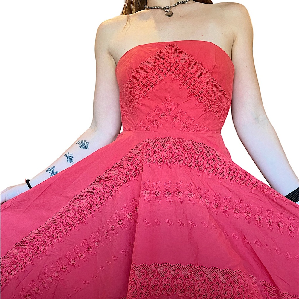 White House Black Market size 00 midi length strapless pink dress